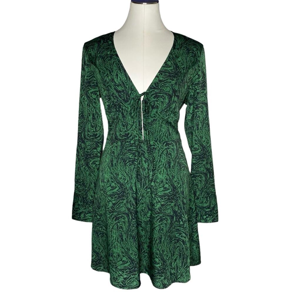 Who What Wear Collection Juliet Tie-Front Dress sz Large - Picture 2 of 10